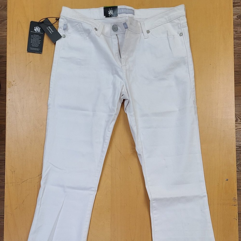 Women's - Rock & Republic - White / Slight Flare Jeans